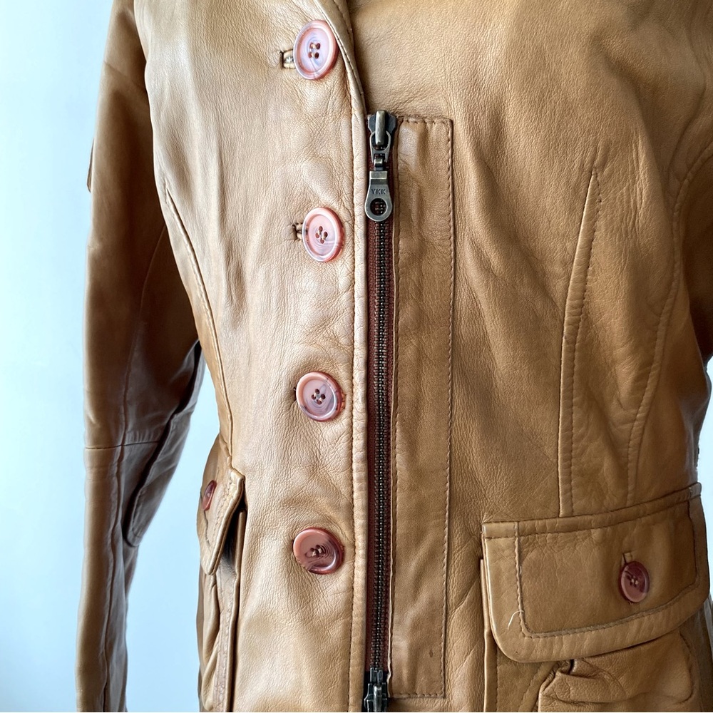 DANIER | Floral Tan Jacket - Picture 8 of 16